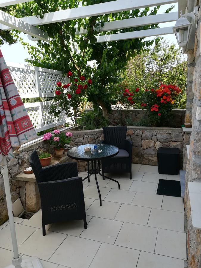 Apartment Neno - Terrace & Parking 베리로신즈 외부 사진